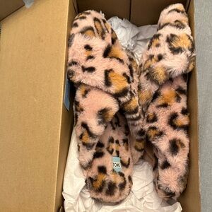TOMS Fuzzy Animal Print Slippers